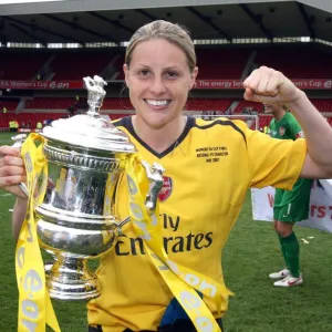 Kelly Smith (Arsenal) with the FA Cup Trophy