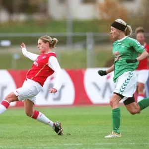 Kelly Smith (Arsenal) Gudrun Gunnarsdottir (Bredablik) Kelly Smith (Arsenal) Gudrun Gunnarsdottir (Bredablik)