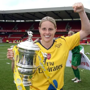 Kelly Smith Celebra la vittoria della Coppa d'Inghilterra con l'Arsenal Kelly Smith Celebra la vittoria della Coppa d'Inghilterra con l'Arsenal
