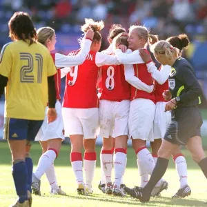 Kelly Smith celebrates scoring Arsenals 1st goal with Lianne Sanderson Kelly Smith celebrates scoring Arsenals 1st goal with Lianne Sanderson