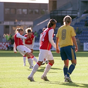Kelly Smith scores Arsenals 1st goal from a free kick