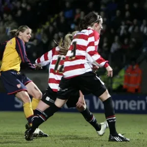 Kelly Smith scores her and Arsenals 2nd goal Kelly Smith scores her and Arsenals 2nd goal