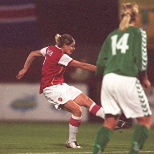 Kelly Smith scores Arsenals 2nd goal