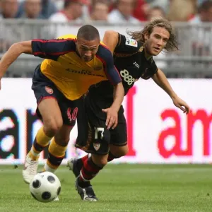 Kieran Gibbs (Arsenal) Diego Trinidad (Seville) Kieran Gibbs (Arsenal) Diego Trinidad (Seville)