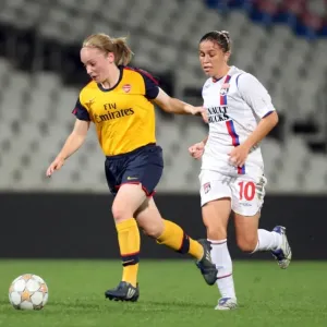 Kim Little (Arsenal) Camille Abily (Lyon)