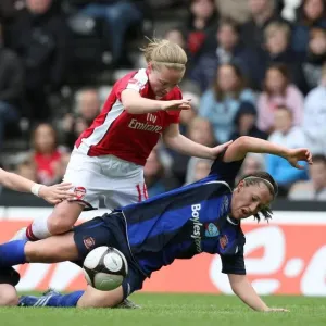 Kim Little (Arsenal) Stephanie Bannon and Lucy Bronze (Sunderland)