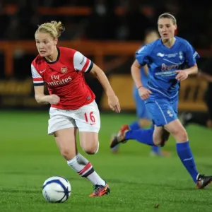 Kim Little Outruns Rival Jade Moore in FA WSL Continental Cup Final Kim Little Outruns Rival Jade Moore in FA WSL Continental Cup Final