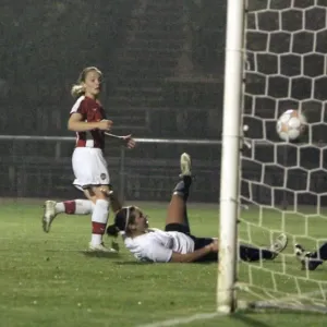 Kim Little scores her 1st goal Arsenals 3rd Kim Little scores her 1st goal Arsenals 3rd