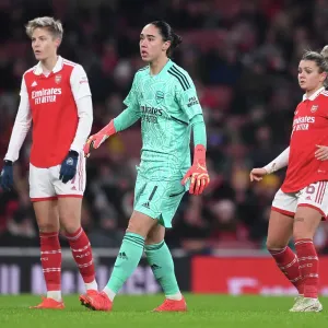 Kim Little's Unwavering Focus: Arsenal FC Changing Room Moment before Arsenal vs. Olympique Lyonnais, UEFA Women's Champions League, 2022-23
