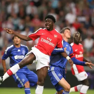 Kolo Toure (Arsenal) Kls Jan Huntelaar (Ajax) Kolo Toure (Arsenal) Kls Jan Huntelaar (Ajax)