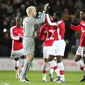 Kolo Toure and Manuel Almunia (Arsenal) before the match