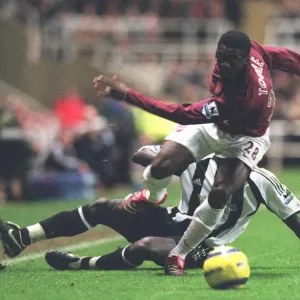 Kolo Toure vs. Amdy Faye: Newcastle United's Shock 1-0 Victory Over Arsenal at St. James Park (2005)