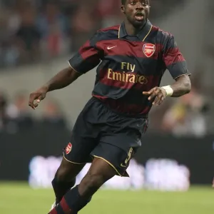 Kolo Toure's Victory: Arsenal at Ajax (4/8/07) Kolo Toure's Victory: Arsenal at Ajax (4/8/07)