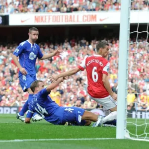 Koscielny's Stunner: Arsenal's First Goal vs. Bolton (4-1) Koscielny's Stunner: Arsenal's First Goal vs. Bolton (4-1)