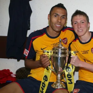 Kyle Bartley and Luke Ayling (Arsenal) with the youth cup trophy