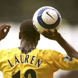 Lauren (Arsenal). West Ham United 0: 0 Arsenal