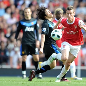 Laurent Koscielny (Arsenal) Ji-Sung Park (Man United). Arsenal 1: 0 Manchester United