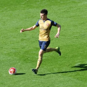 Laurent Koscielny (Arsenal). Leicester City 2: 5 Arsenal. Barclays Premier League Laurent Koscielny (Arsenal). Leicester City 2: 5 Arsenal. Barclays Premier League