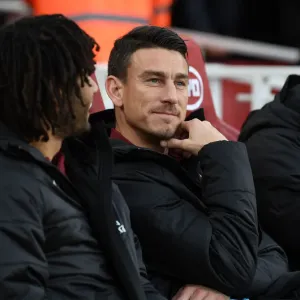 Laurent Koscielny: Focused Ahead of Arsenal vs Huddersfield Premier League Clash Laurent Koscielny: Focused Ahead of Arsenal vs Huddersfield Premier League Clash