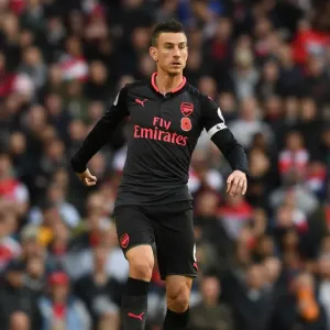 Laurent Koscielny Focused Amidst Manchester City Rivalry (2017-18 Premier League) Laurent Koscielny Focused Amidst Manchester City Rivalry (2017-18 Premier League)