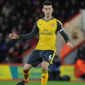 Laurent Koscielny Focuses in AFC Bournemouth vs Arsenal Premier League Clash (2016-17)