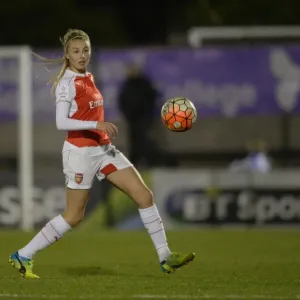 Leah Williamson: In Action for Arsenal Ladies Against Reading FC Women, WSL 1 (2016)
