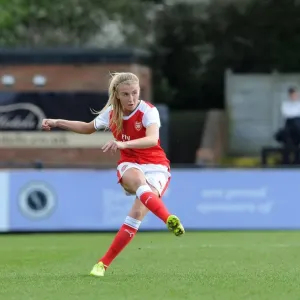 Leah Williamson in Action: Arsenal Ladies vs. Tottenham Hotspur Ladies, FA Cup 2017