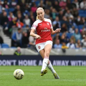 Leah Williamson in Action for Arsenal Women vs Brighton & Hove Albion Leah Williamson in Action for Arsenal Women vs Brighton & Hove Albion