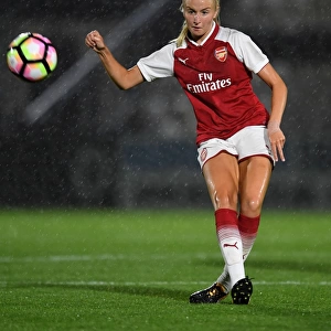 Leah Williamson of Arsenal in Action against Everton Ladies during Pre-Season Friendly (2017-18)