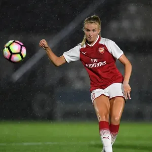 Leah Williamson of Arsenal in Action against Everton Ladies during Pre-Season Friendly (2017-18) Leah Williamson of Arsenal in Action against Everton Ladies during Pre-Season Friendly (2017-18)