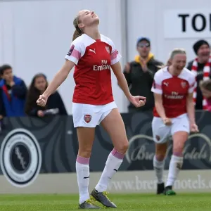 Leah Williamson Celebrates Arsenal's Win Against Manchester City Women