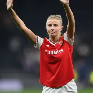 Leah Williamson's Emotional Reaction: Arsenal FC Tops Tottenham Hotspur in FA WSL Clash Leah Williamson's Emotional Reaction: Arsenal FC Tops Tottenham Hotspur in FA WSL Clash