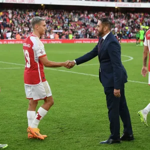Leandro Trossard's Triumph: Arsenal FC's Emirates Cup Victory Leandro Trossard's Triumph: Arsenal FC's Emirates Cup Victory