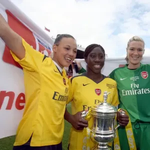Lianne Sanderson, Anita Asante and Emma Byrne (Arsenal) celebrate after the match Lianne Sanderson, Anita Asante and Emma Byrne (Arsenal) celebrate after the match