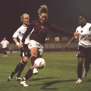 Lianne Sanderson (Arsenal) Ertha Pond and Katie Chapman (Charlton) Lianne Sanderson (Arsenal) Ertha Pond and Katie Chapman (Charlton)