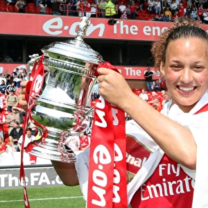 Lianne Sanderson (Arsenal) with the FA Cup
