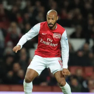 LONDON, ENGLAND - JANUARY 9: Thierry Henry of Arsenal during the FA Cup Third Round match between Arsenal
