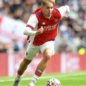 Arsenal 2021-22 Prints: Tottenham Hotspur v Arsenal - The Mind Series 2021-22