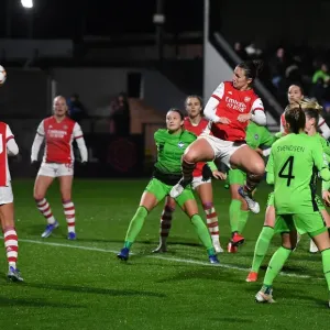 Lotte Wubben-Moy Scores Arsenal's Second Goal in Champions League Match against HB Koge Lotte Wubben-Moy Scores Arsenal's Second Goal in Champions League Match against HB Koge
