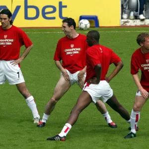 (L>R) Robert Pires, Martin Keown, Patrick Vieira and Ray Parlour (ARsenal) warm up before the match