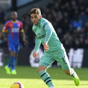 Lucas Torreira's Brilliant Midfield Performance: Arsenal Overpowers Crystal Palace in Premier League 2018-19