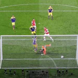 Lukas Podolski Scores First Goal: Arsenal vs Swansea City, Premier League 2013-14