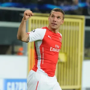 Lukas Podolski Scores the Second Goal: Arsenal's Victory over Anderlecht in the 2014-15 UEFA Champions League