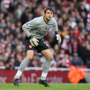 Lukasz Fabianski's Heroic Performance: Arsenal's 2-1 Victory over Manchester United (08/11/08)