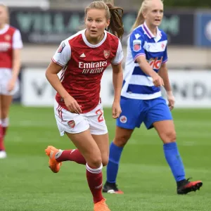 Malin Gut in Action: Arsenal Women vs Reading Women, Barclays FA WSL Match