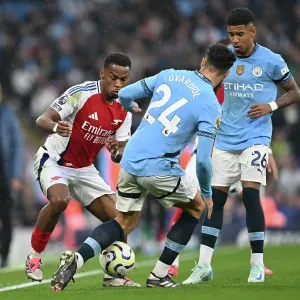Manchester City FC v Arsenal FC - Premier League Manchester City FC v Arsenal FC - Premier League
