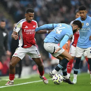 Manchester City FC v Arsenal FC - Premier League Manchester City FC v Arsenal FC - Premier League