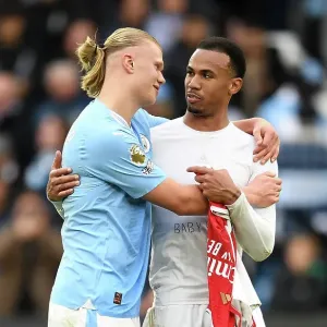 Manchester City v Arsenal FC - Premier League