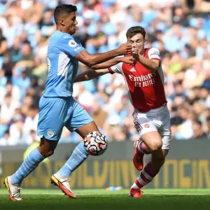 Manchester City vs Arsenal: Kieran Tierney Fouls Rodri in Premier League Clash (2021-22)
