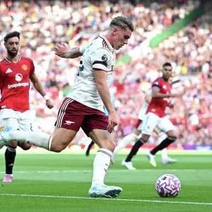 Manchester United v Arsenal - Premier League Manchester United v Arsenal - Premier League